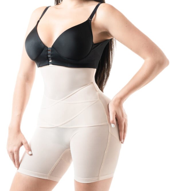 Short Corto Talle Extra Alto Control de Abdomen y Realce de Glúteos