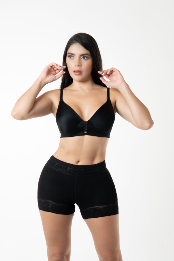 Short Corto con Talle Bajo Levanta Cola en Powernet