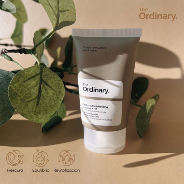 Crema Hidratante Natural Moisturizing Factors + HA 